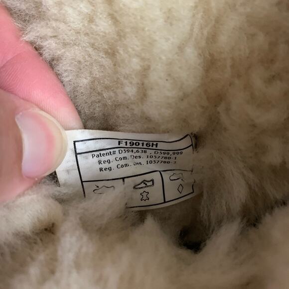 UGG Classic Bailey Button II Chestnut Tan Ankle Boots Booties Size 5 - Picture 12 of 13